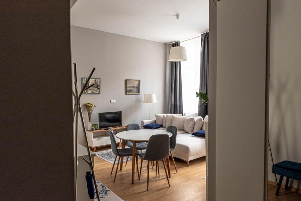 Maria Topfive With Free Parking And Brandnew Ac * Budapest